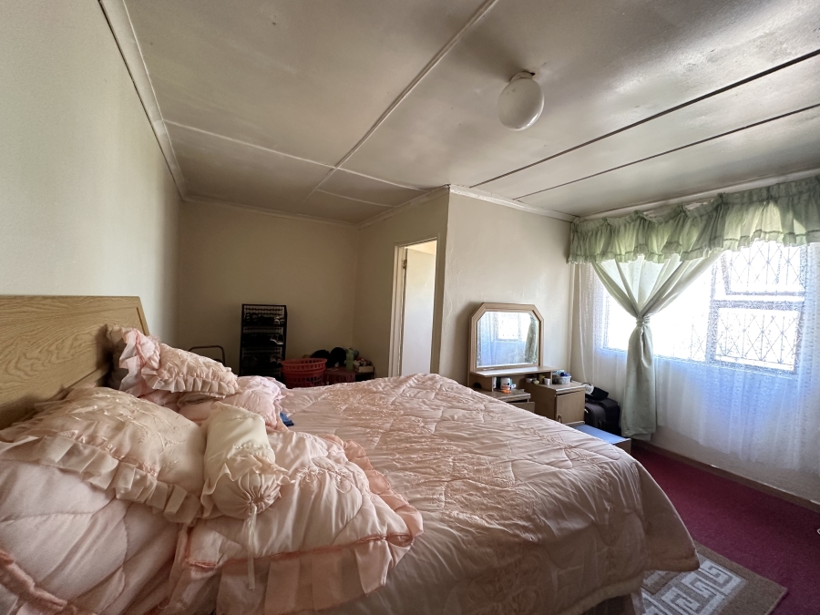 5 Bedroom Property for Sale in Mbuqu Eastern Cape